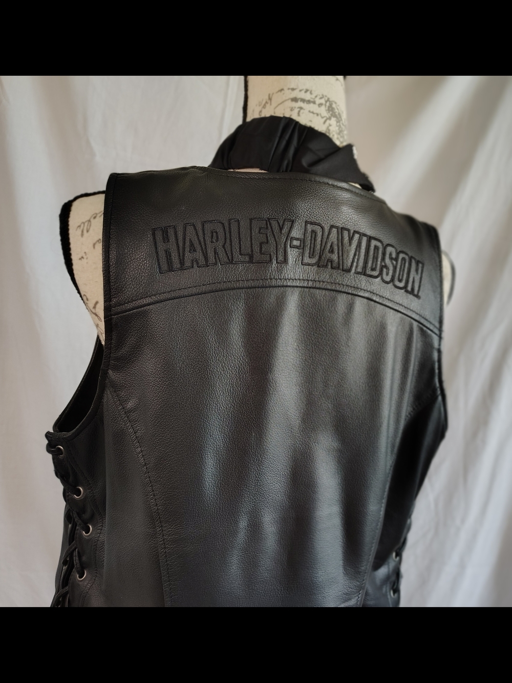 Black Ladies Harley Davidson Leather Zip-Front Biker Vest And Matching Headband - Picture 12 of 12